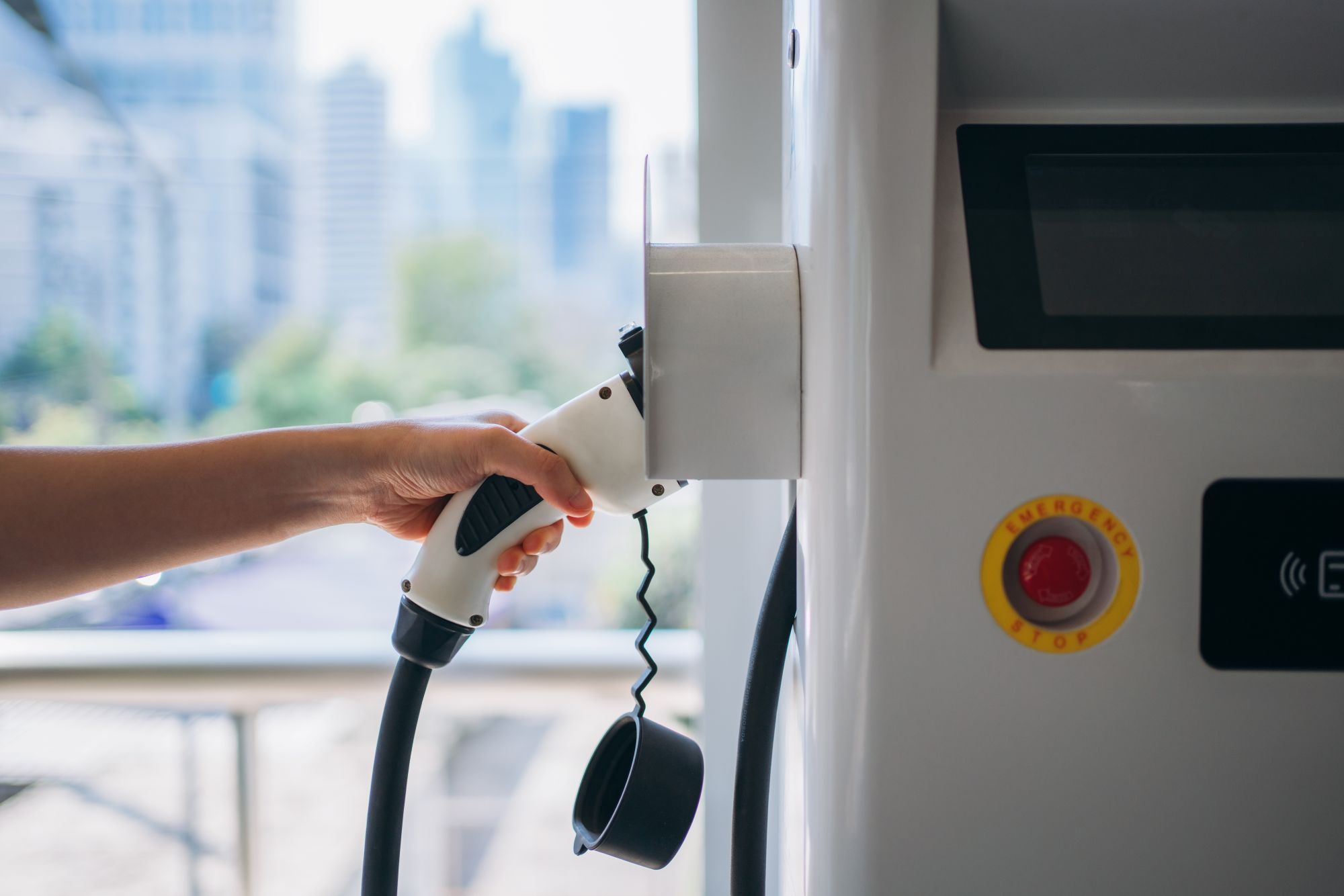 Équipement de recharge électrique installé à Saint-Lambert-de-Lauzon